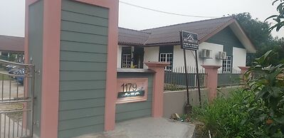 4 Bedroom Bungalow With Private Pool