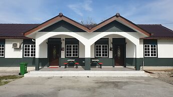 4 Bedroom Bungalow With Private Pool