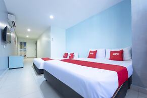 OYO 90254 D Anugerah Hotel