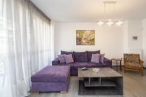 Beautiful flat in superb location