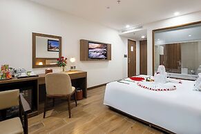 Miracle Luxury Hotel