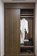 Miracle Luxury Hotel