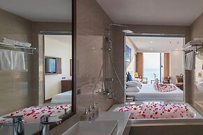 Miracle Luxury Hotel