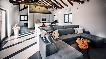 Villa Mala