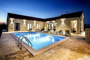 Villa Mala