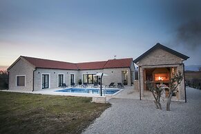 Villa Mala