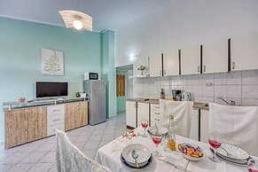Silver Cherry Apartments