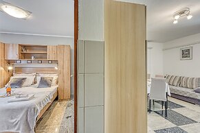 Silver Cherry Apartments