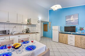 Silver Cherry Apartments