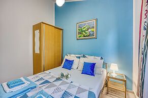 Silver Cherry Apartments