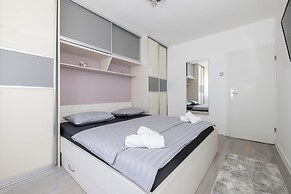 Cool Cozy Apartment