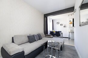 Cool Cozy Apartment