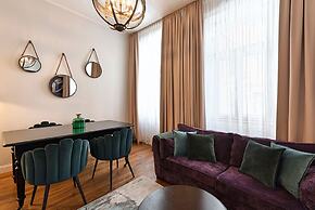 6 rooms