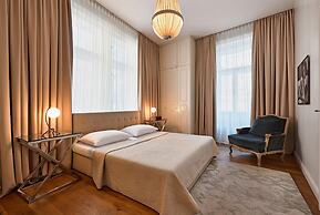 6 rooms