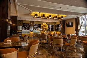 Hotel Golden Palace