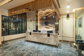 Nine River Hotel