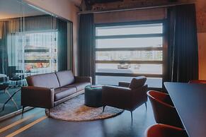 V8 Hotel Köln