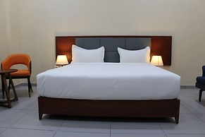 Ixoras Hotel