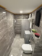 Aria Plus Ev Otel