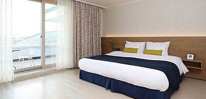 Bloom Hotel