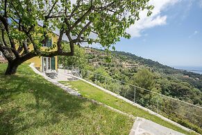 Villa Cherry Garden
