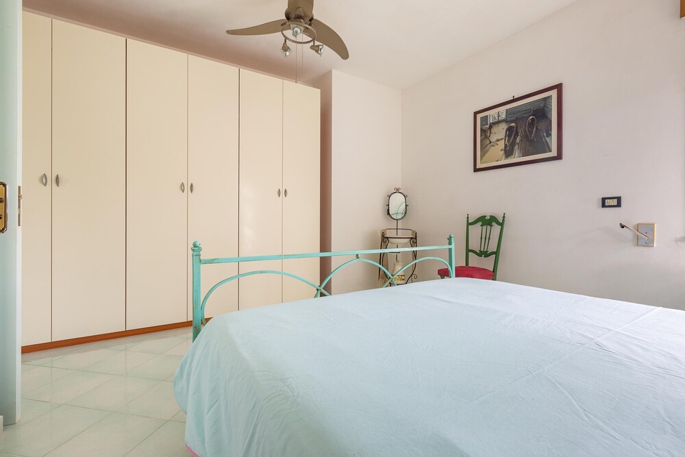 2143 Villa Corsarina