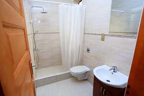 Deluxe 3-bed Apartment With Swimming Pool
