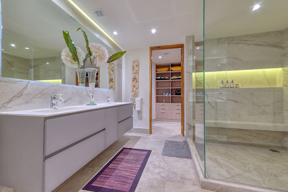 Maxwell Residences at Indah