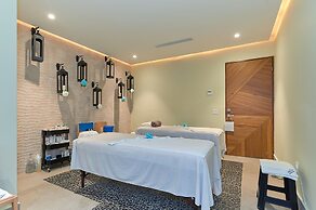 Maxwell Residences at Indah