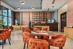 White sails residential hotel