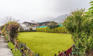 Treebo Spring Birds - Kainchi Dham