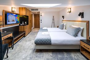 Sky Hotel Kraków