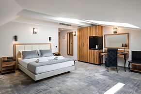 Sky Hotel Kraków