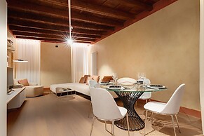 1881 Luxury Suites