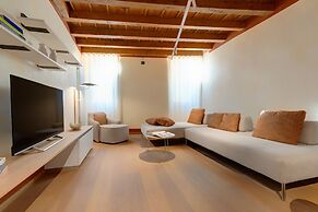 1881 Luxury Suites
