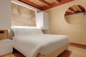 1881 Luxury Suites