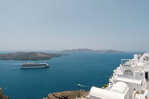Anemos Fira Caldera View