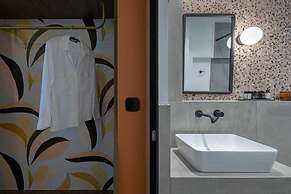 Acro Urban Suites