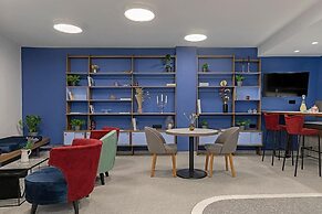Acro Urban Suites