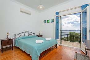 Sofia Large Private Pool Walk to Beach Sea Views A C Wifi Car Not Requ