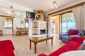 Villa Noni Large Private Pool A C Wifi - 1967