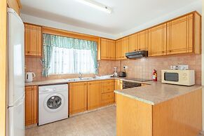 Villa Iliada Large Private Pool Walk to Beach A C Wifi Car Not Require