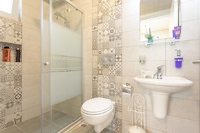 Villa Mina Large Private Pool A C Wifi Car Not Required Eco-friendly -