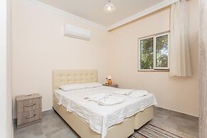 Villa Duman 1 Private Pool A C Wifi Car Not Required - 3164
