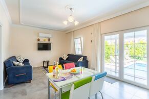 Villa Duman 1 Private Pool A C Wifi Car Not Required - 3164