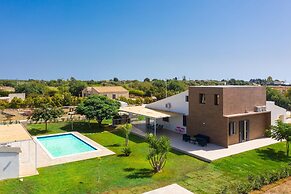 Villa Akos Large Private Pool A C Wifi - 3410