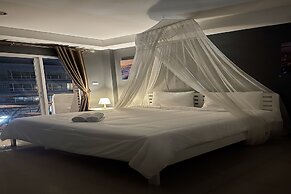 Be Rich Hotel