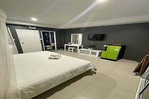 Be Rich Hotel