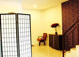 Be Rich Hotel