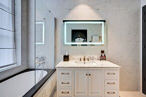 Juliana Hotel & Spa - Brussels Centre